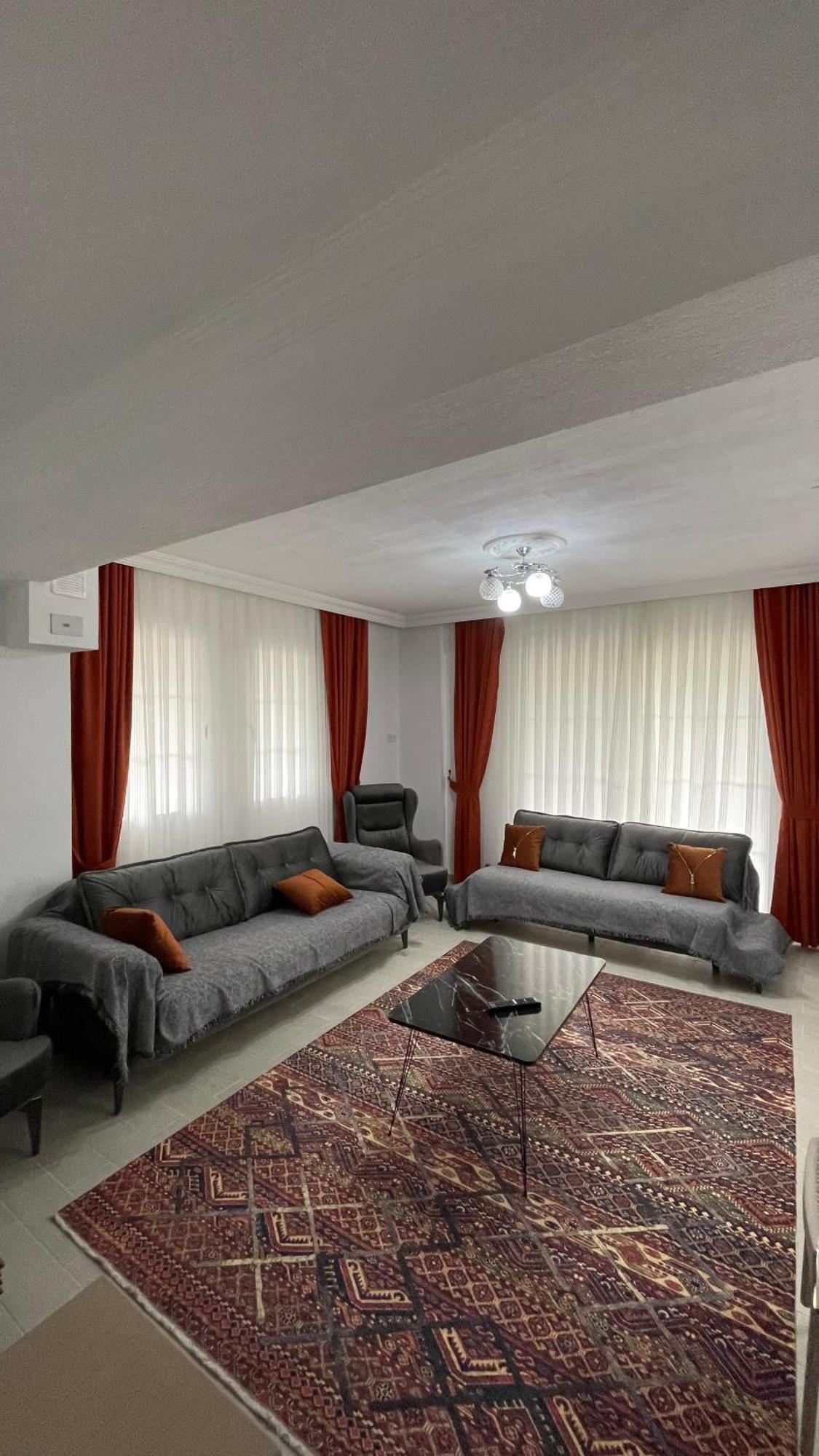Daire Naz House